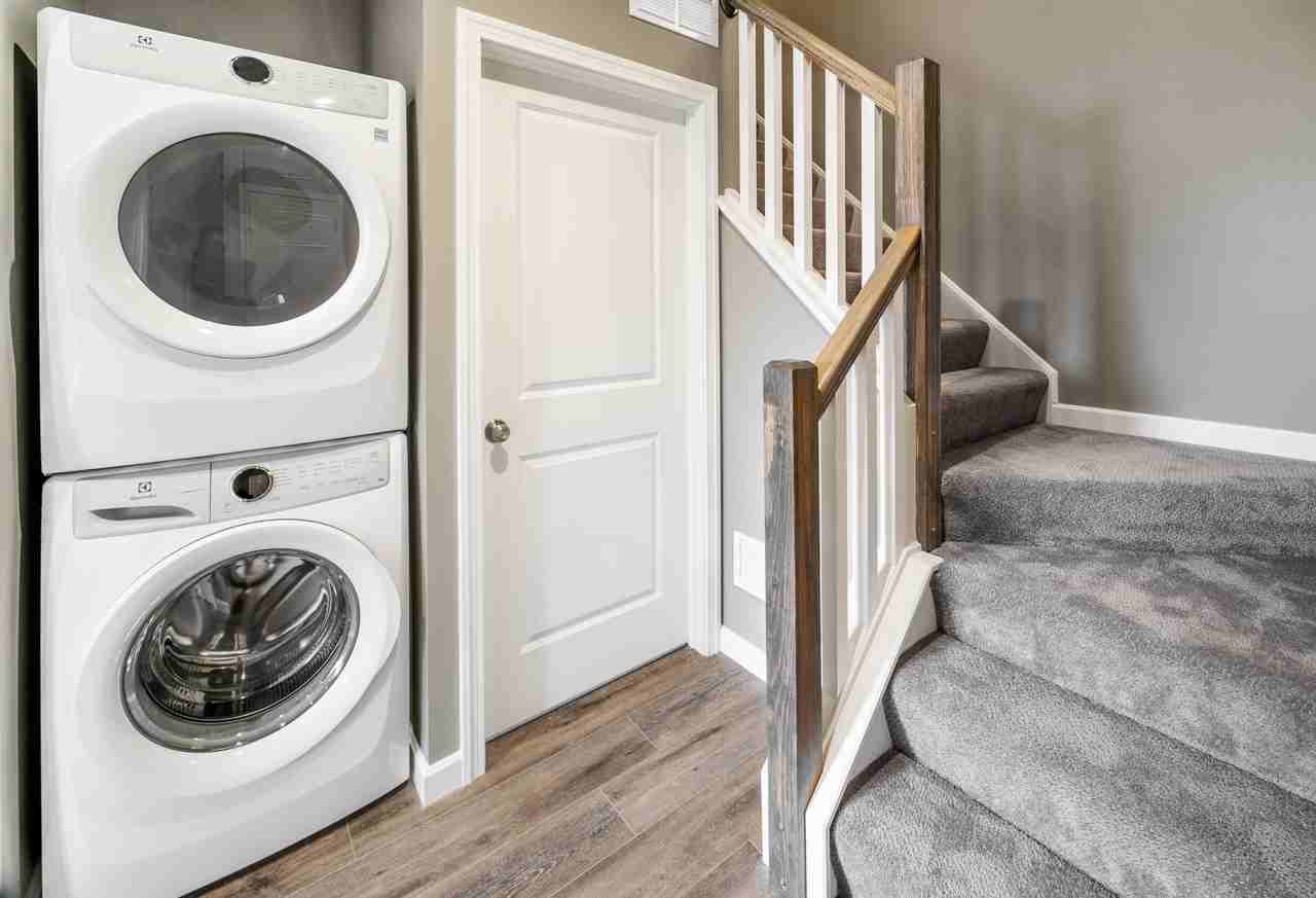 27 Town Square Blvd #NA - Photo 4 of 7