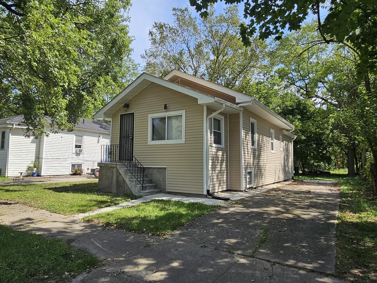 4667 Massachusetts Street #NA