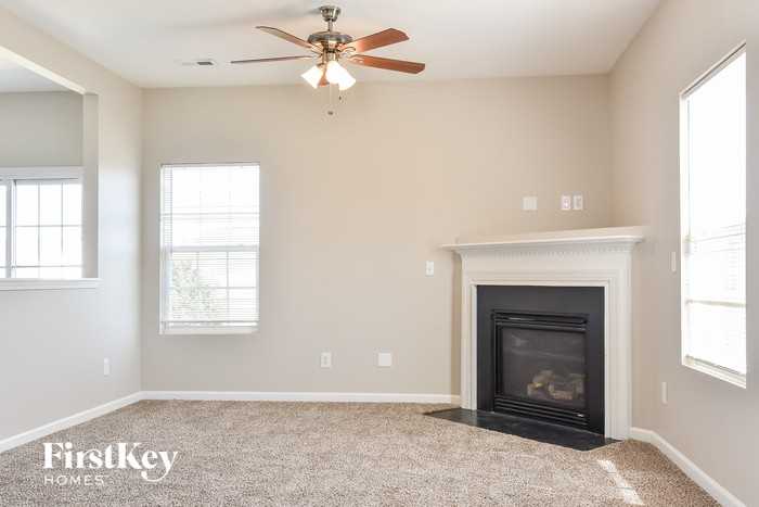 4810 Kingwell Dr - Photo 3 of 15