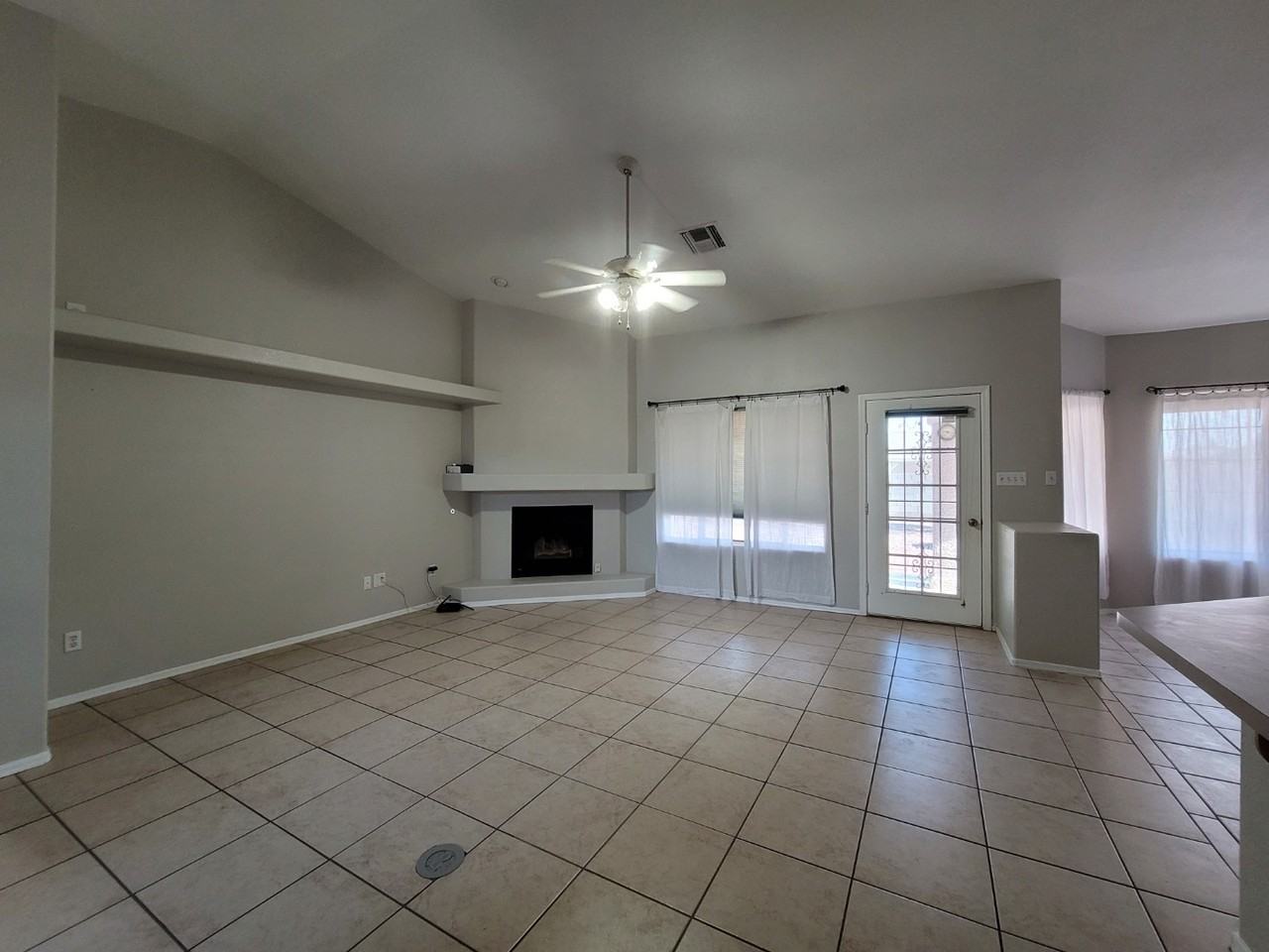 Aguirre - Photo 3 of 50