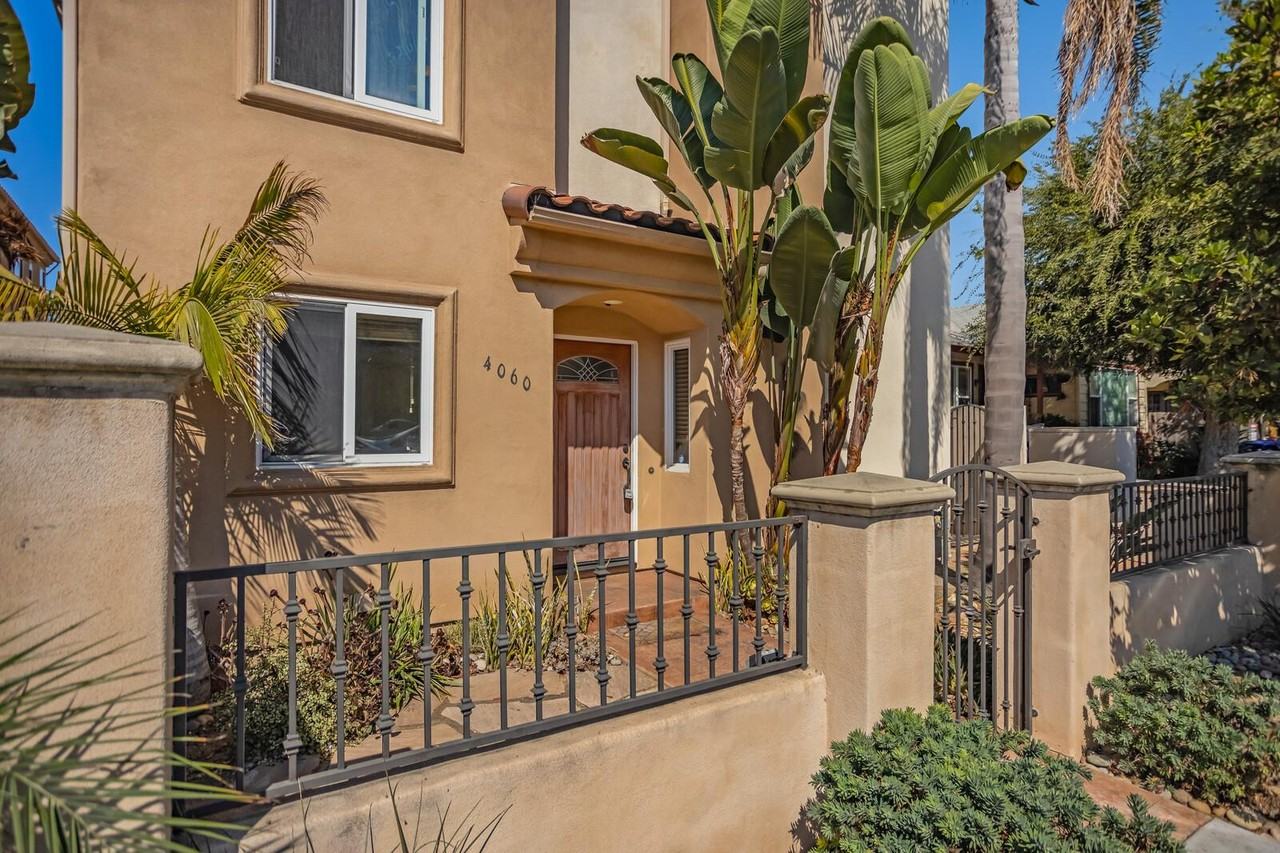 Villa Bella Townhomes - Photo 2 of 50