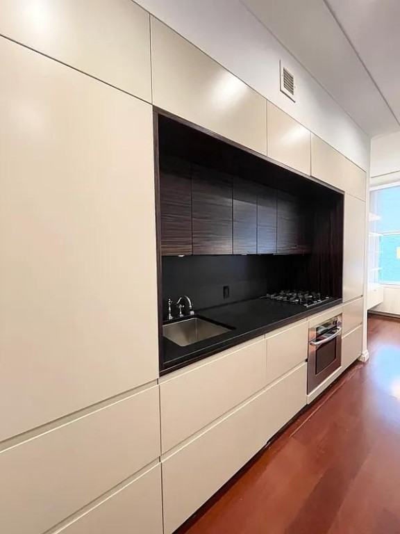 55 Wall St #722 - Photo 4 of 15