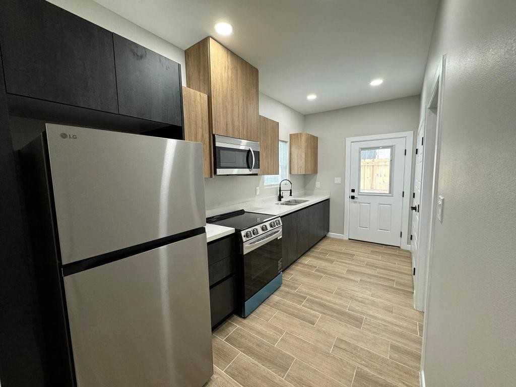 104 San Jose Apt 2 - Photo 7 of 17