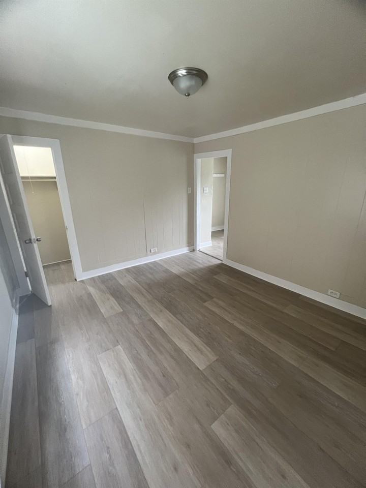 1868 Fairway St - Photo 3 of 9