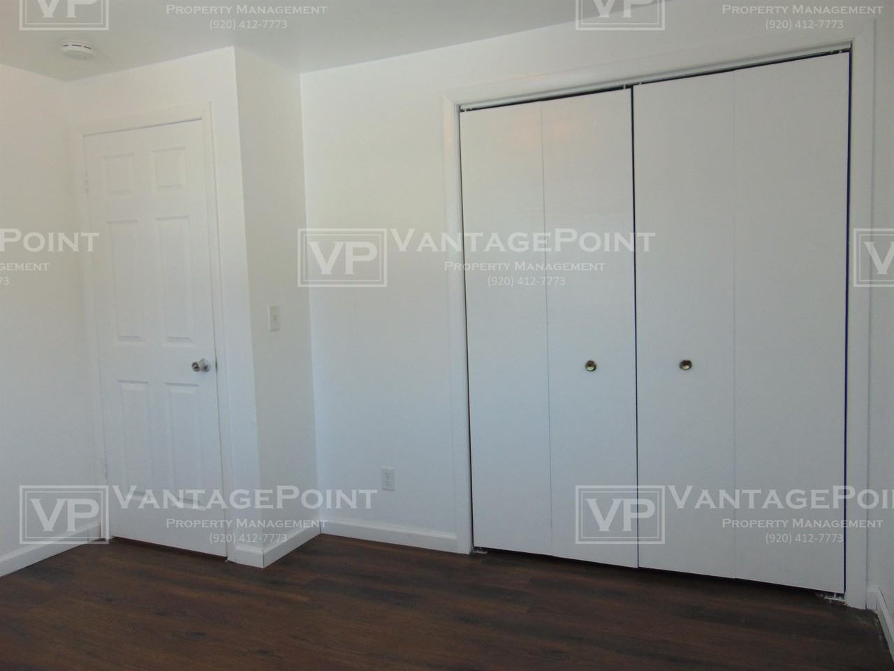 451 N Saint Bernard Dr - Photo 3 of 9