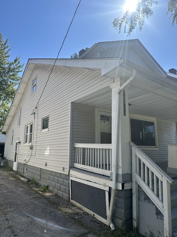 12710 Holborn Ave - Photo 2 of 12