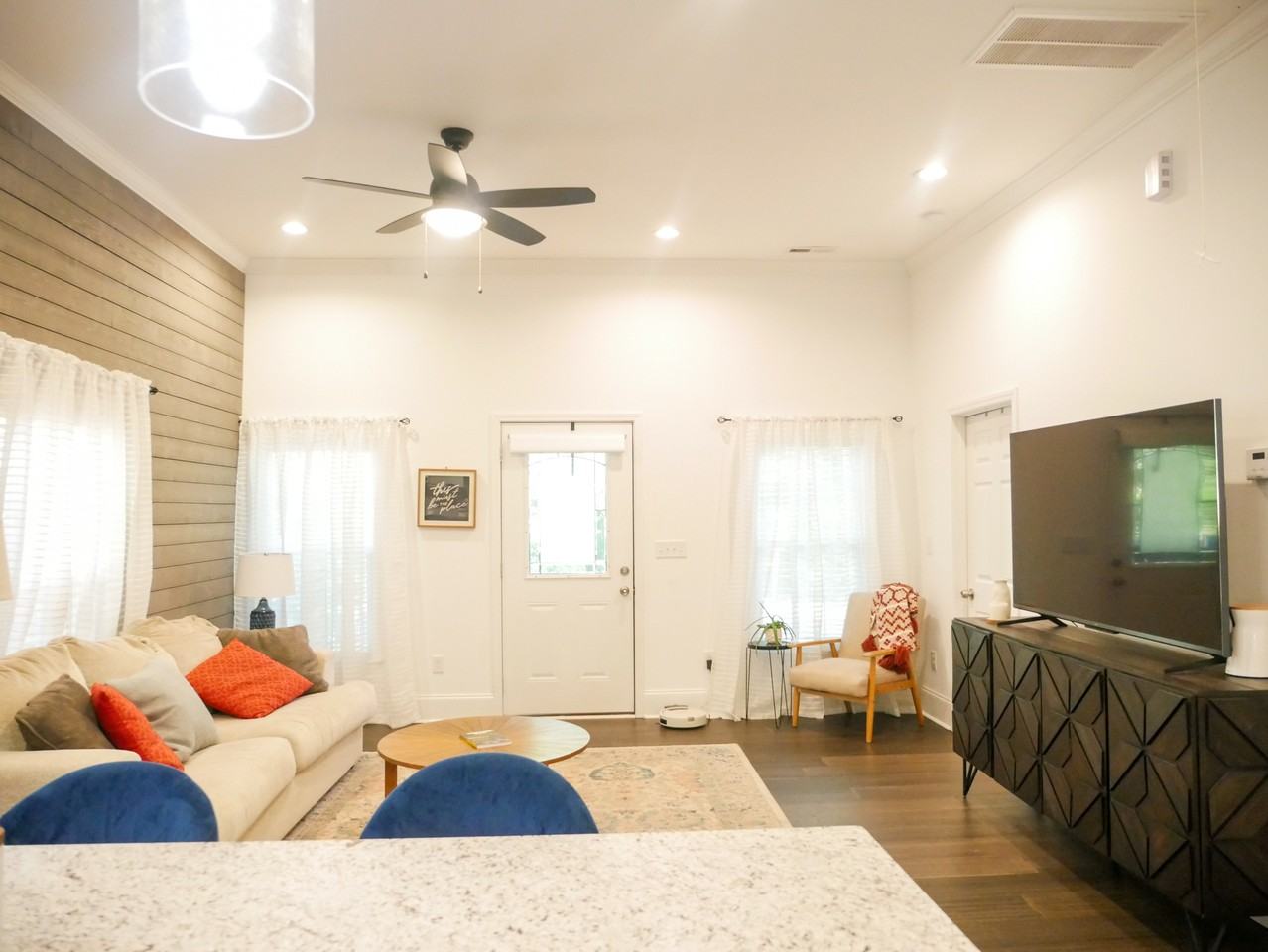 36 E Main St - Photo 5 of 15