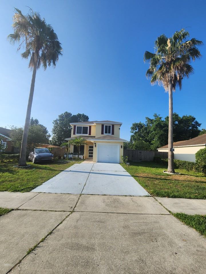13701 Glasser Ave #1 - Photo 7 of 21