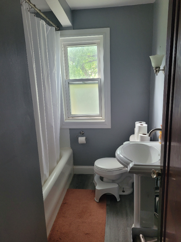 180 Avery Ave - Photo 2 of 11