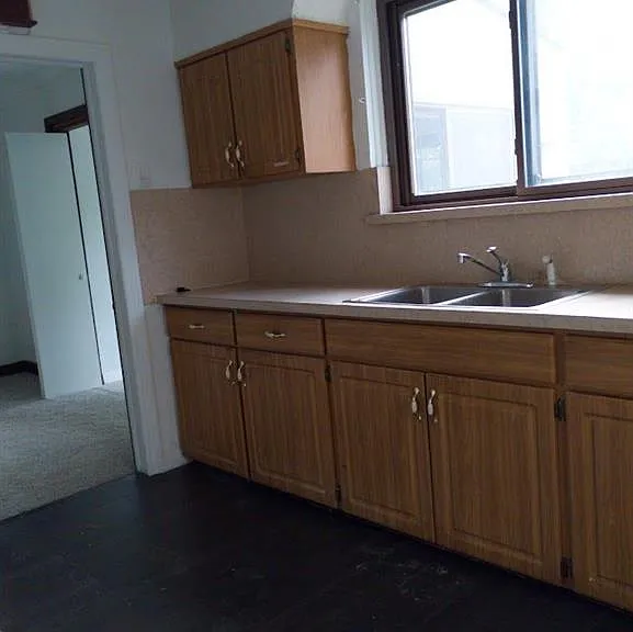 2967 Doris Street - Photo 3 of 4