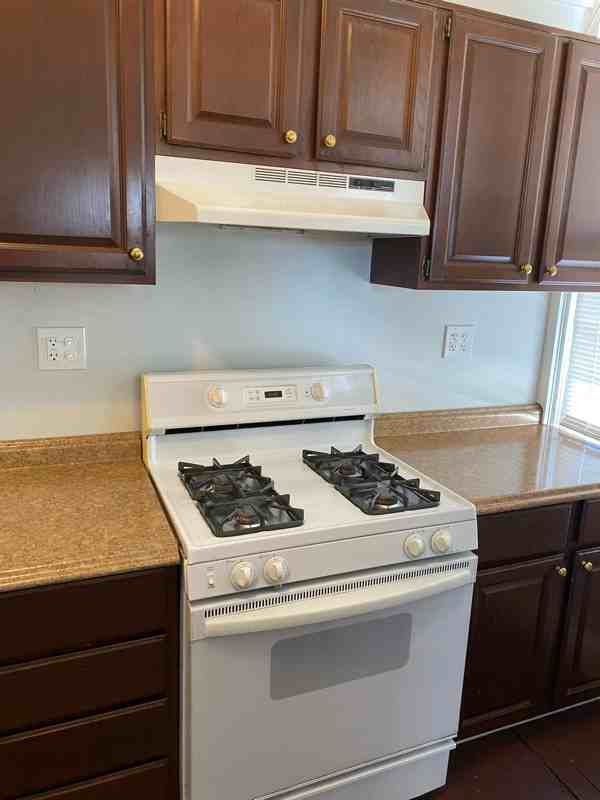 229 Burns Ave - Photo 3 of 13