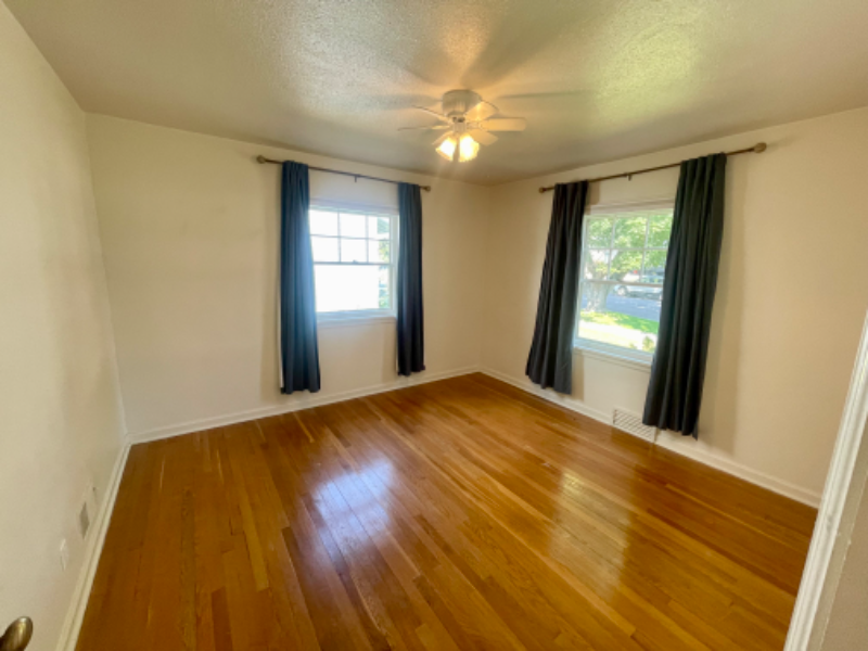 778 4th Ave E - Photo 6 of 20