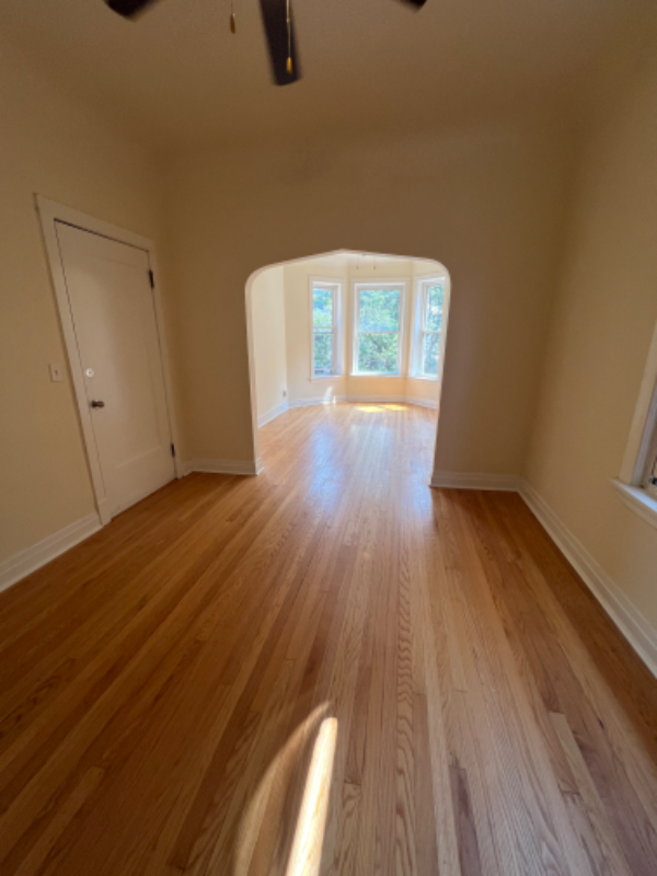 3614 S Hamilton Ave #2ndFL - Photo 2 of 8