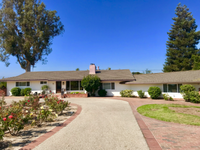 275 Crestview Ave - Photo 2 of 24