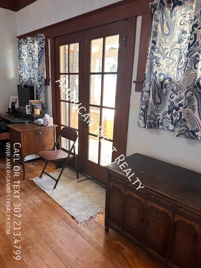 1026 Lane 5 - Photo 3 of 9