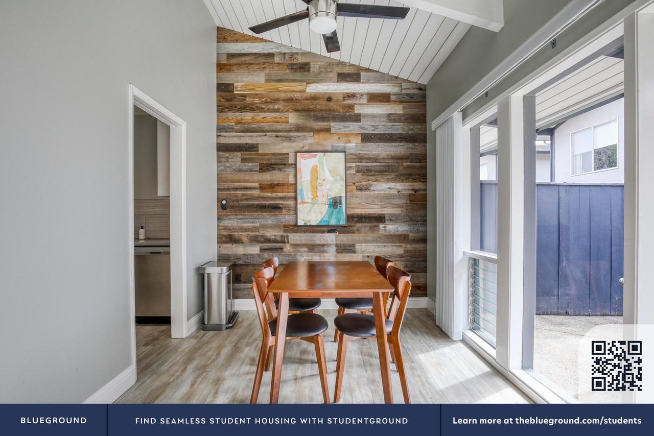 801 Middlefield Road - Photo 7 of 91