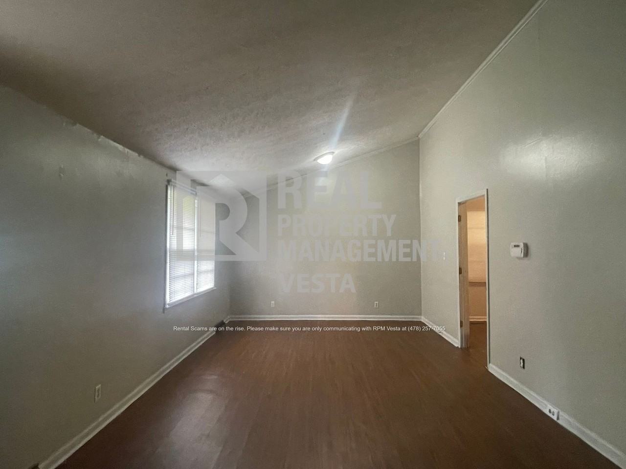 1550 N Atwood Dr - Photo 2 of 17