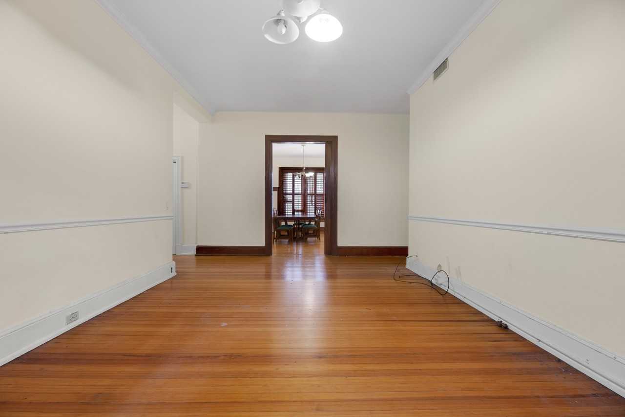 2006 Columbia Rd Nw #9 - Photo 2 of 19