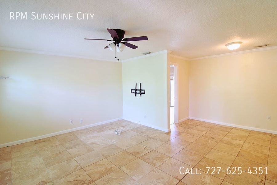 12805 126th Ter - Photo 3 of 17