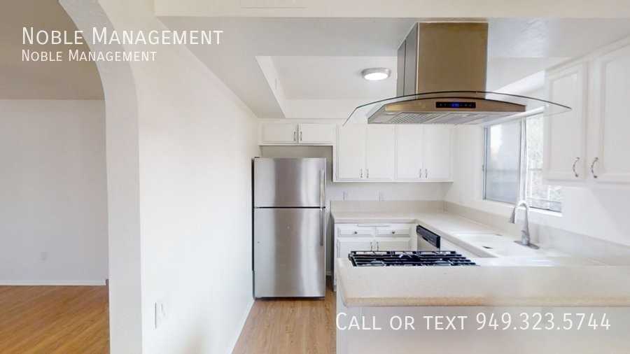 2733 E Almond Ave #D - Photo 3 of 9