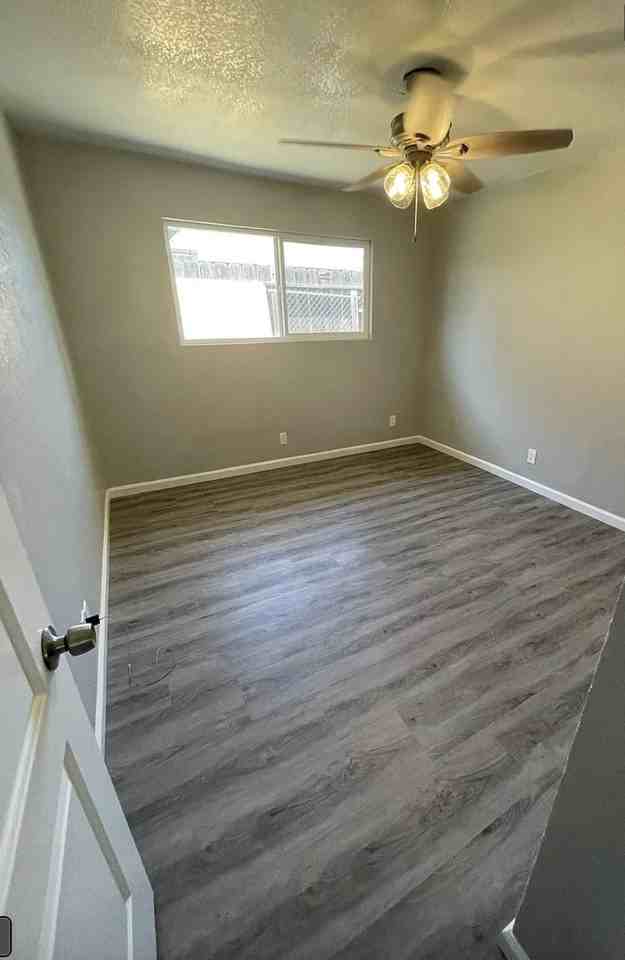 2155 S Bardell Ave Unit 201 - Photo 5 of 11