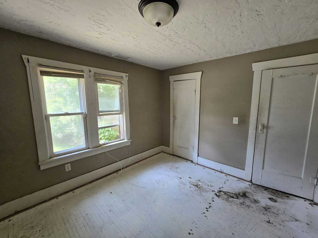 1363 East Johns Avenue - Photo 7 of 17