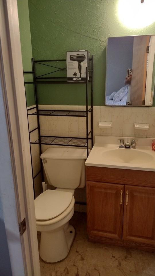 335 Royal Avenue - Photo 7 of 8