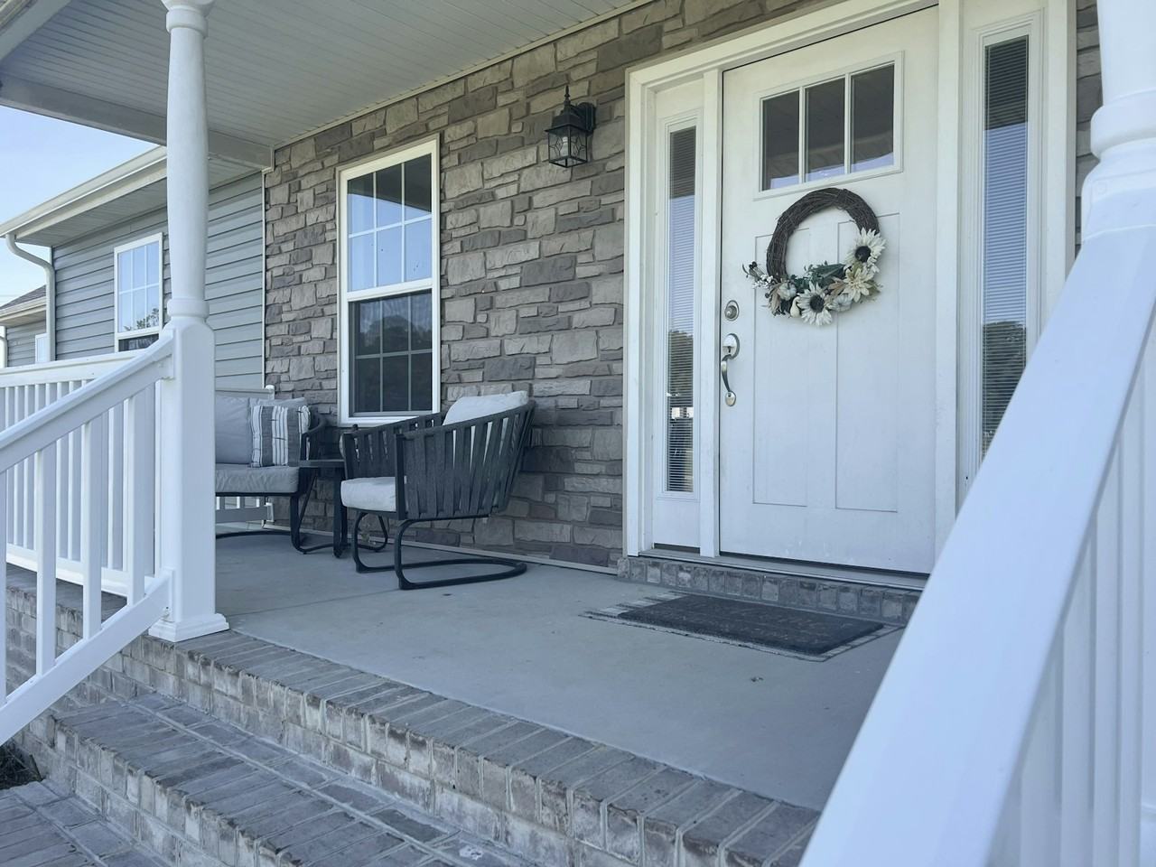 290 Little Fork Rd - Photo 3 of 48