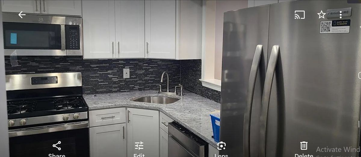 401 Hampton Ct - Photo 2 of 2