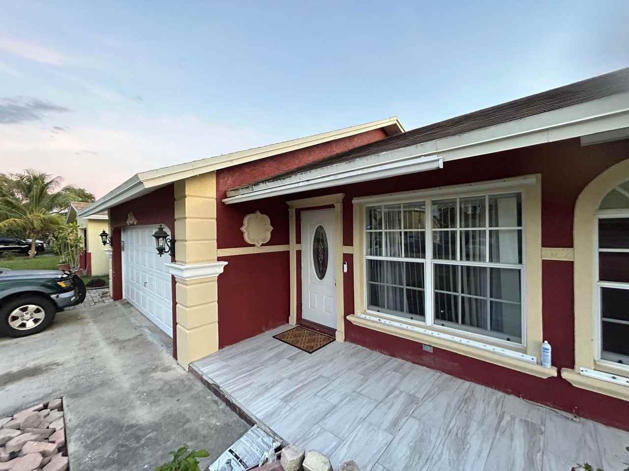 7526 Sw 7th Ct - Photo 3 of 8