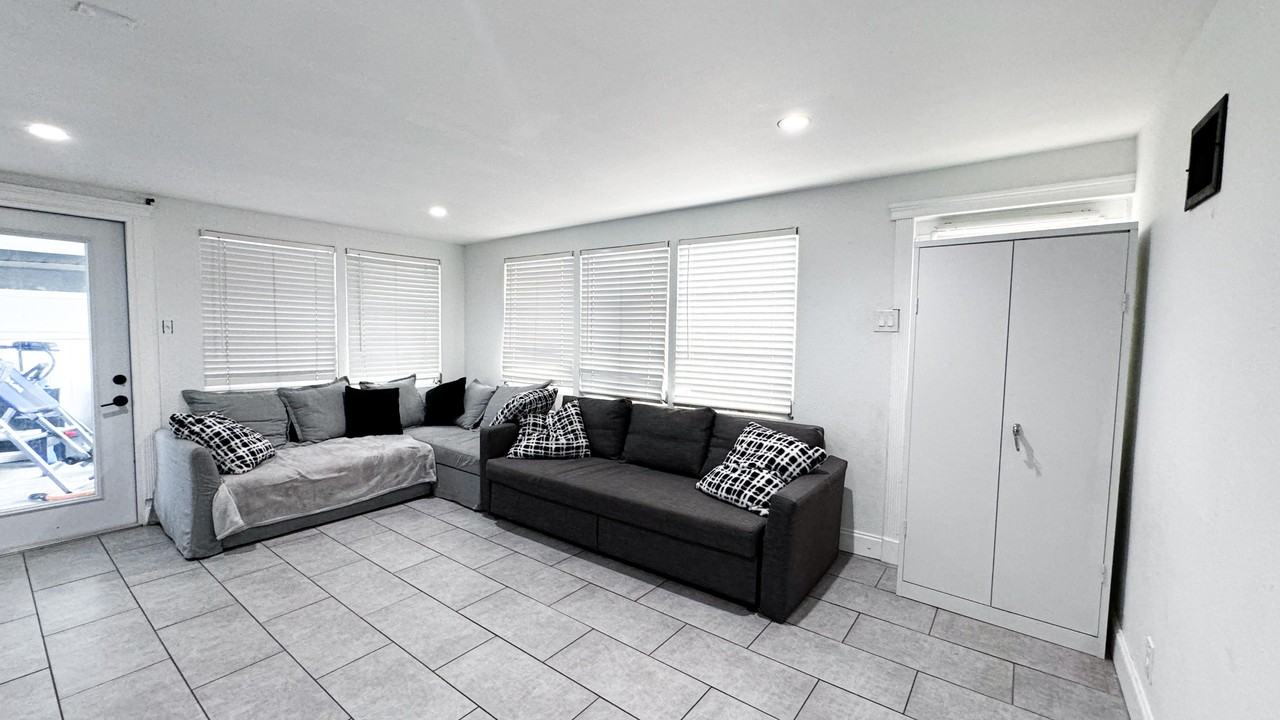 Grant St - Photo 5 of 15