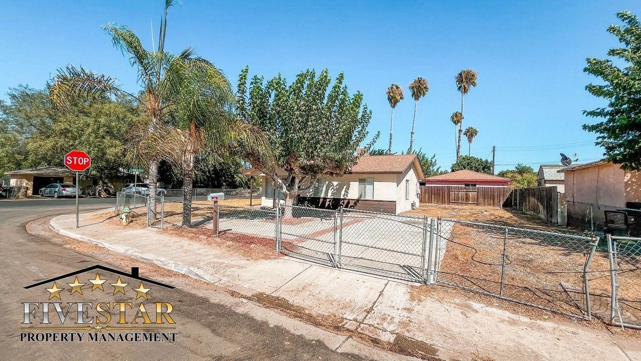 10501 Santa Barbara St - Photo 3 of 18