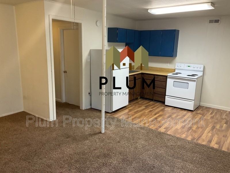 3915 Highwayeast #7 - Photo 2 of 11