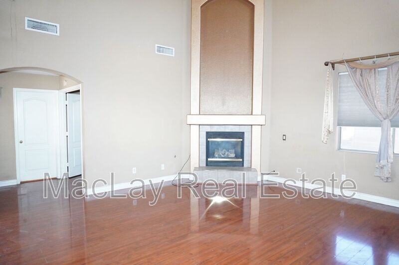 4765 S Joshua Tree Ln - Photo 2 of 3