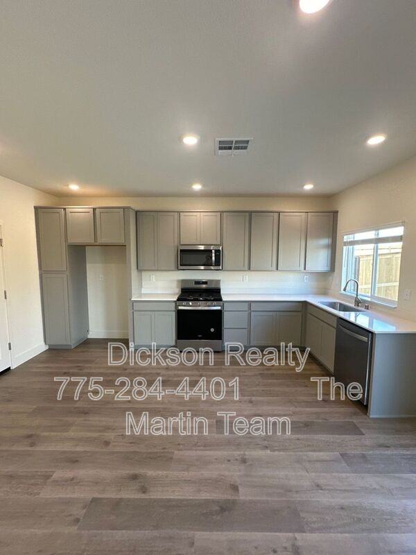 1878 Biotite Way - Photo 3 of 26