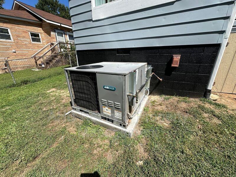 615 Georgia Ave - Photo 4 of 19