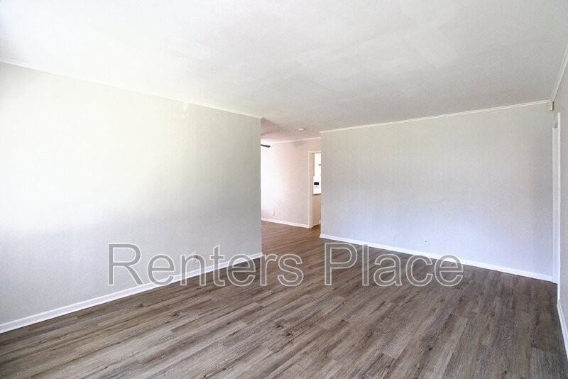 1515 W Latimer Ct - Photo 2 of 19