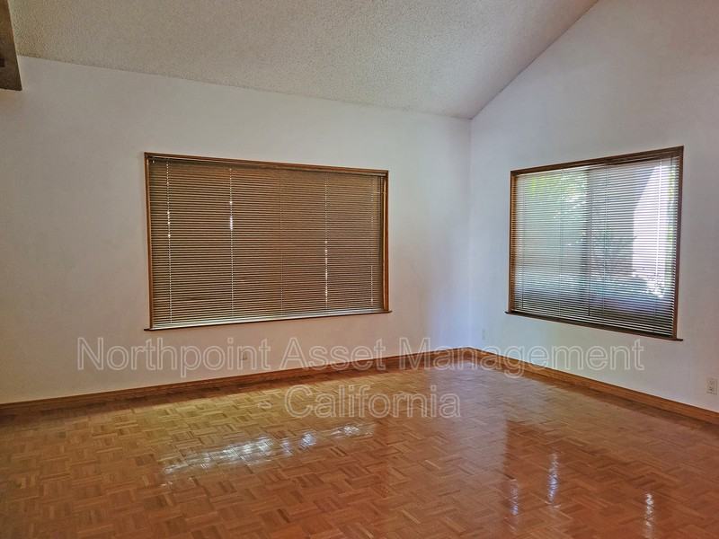 231 Los Padres Ln - Photo 3 of 21