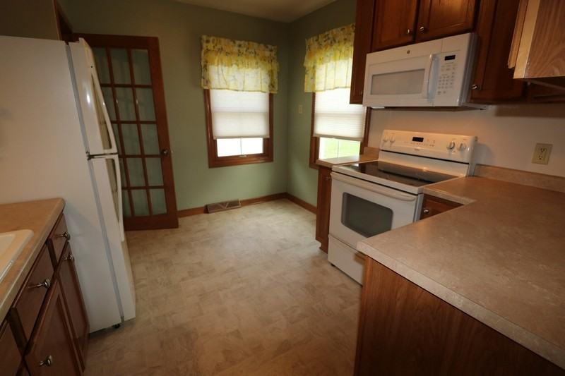 2745 N 8th St - Photo 3 of 20