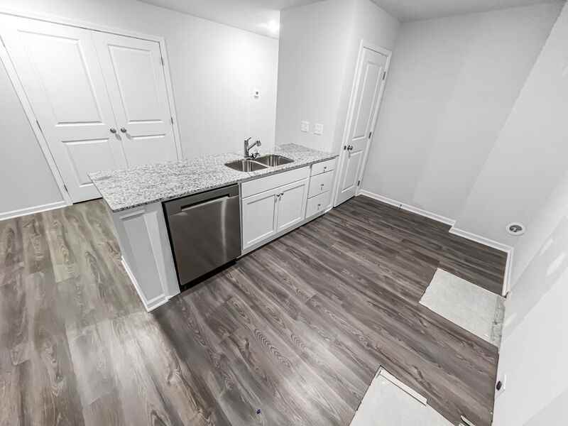 4108 Brooklyn Ave - Photo 3 of 19