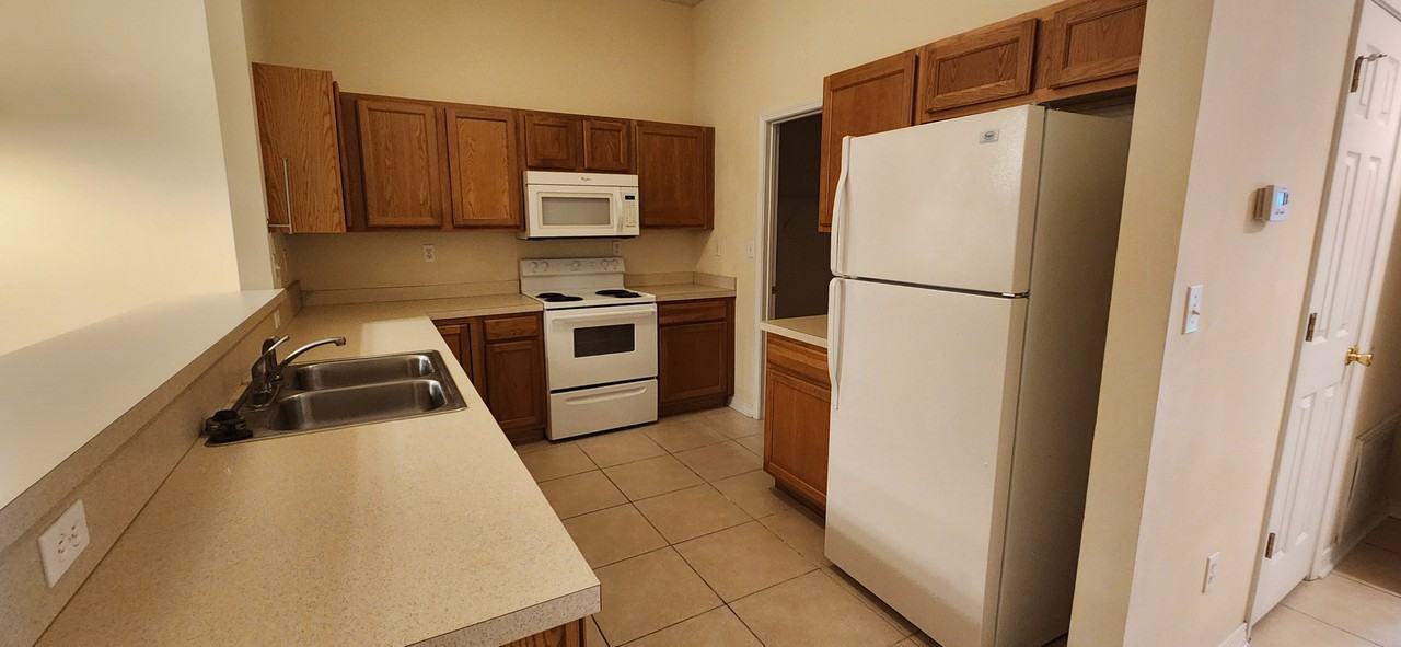 810 Hayley Marie Ct - Photo 3 of 18