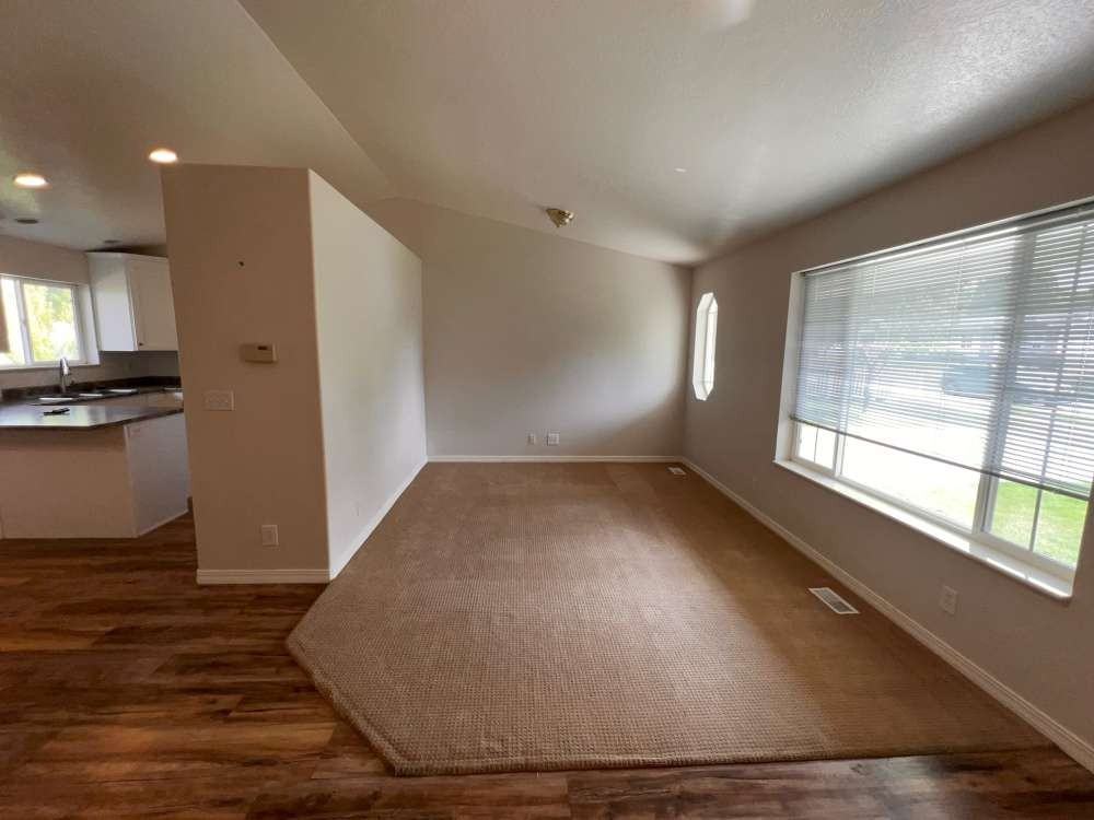 167 Wn - Photo 3 of 28