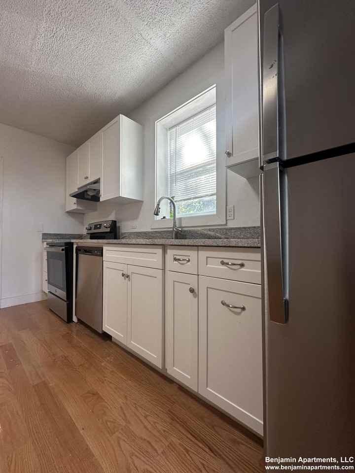 Greenville St #4 - Photo 3 of 20
