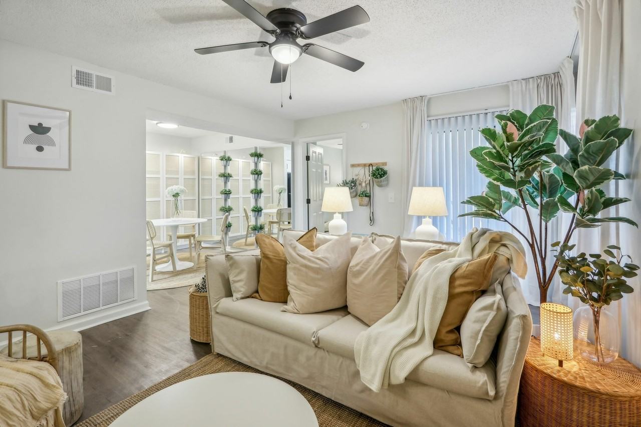 The Cove at Atlantic Beach - Photo 4 of 35