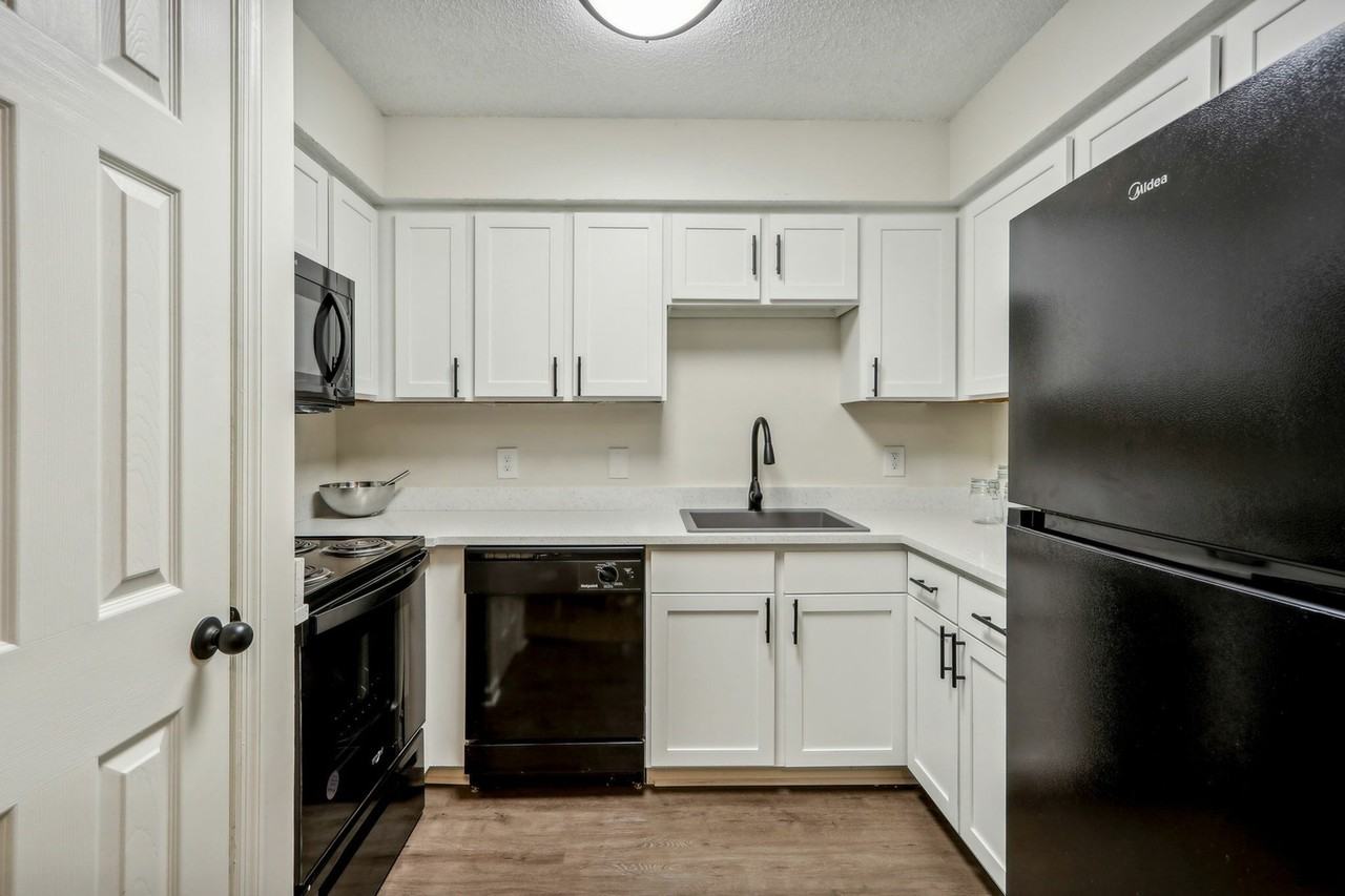 The Cove at Atlantic Beach - Photo 6 of 35