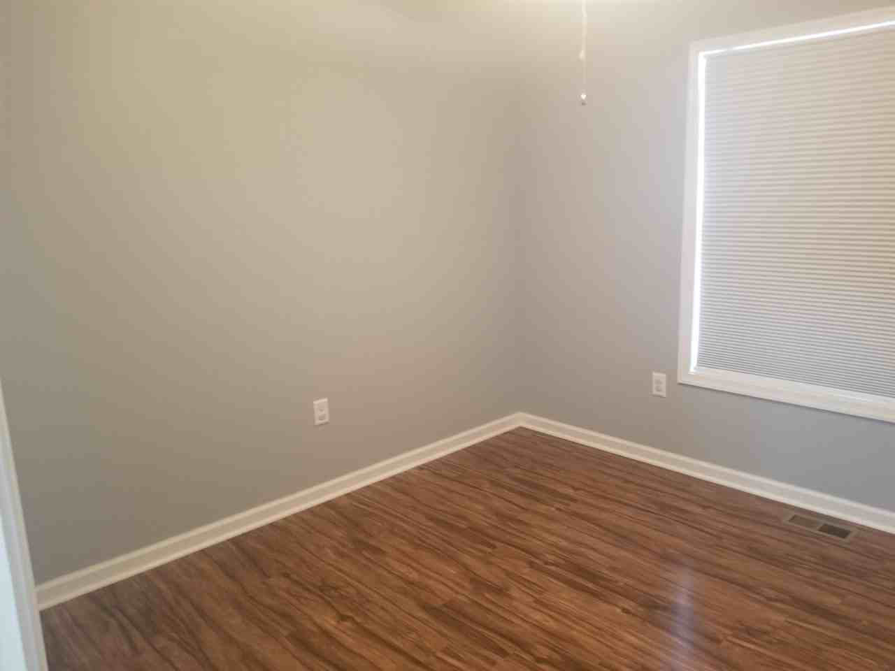 205 King David Dr - Photo 3 of 11