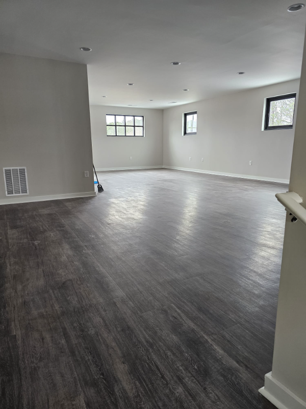 1740 Grassland Pkwy - Photo 2 of 3