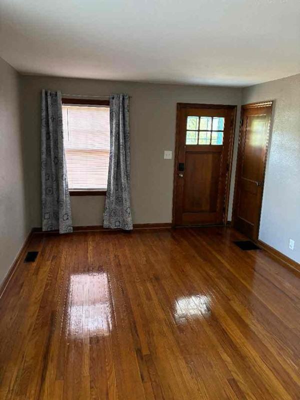 878 W 10th Ave - Photo 4 of 21