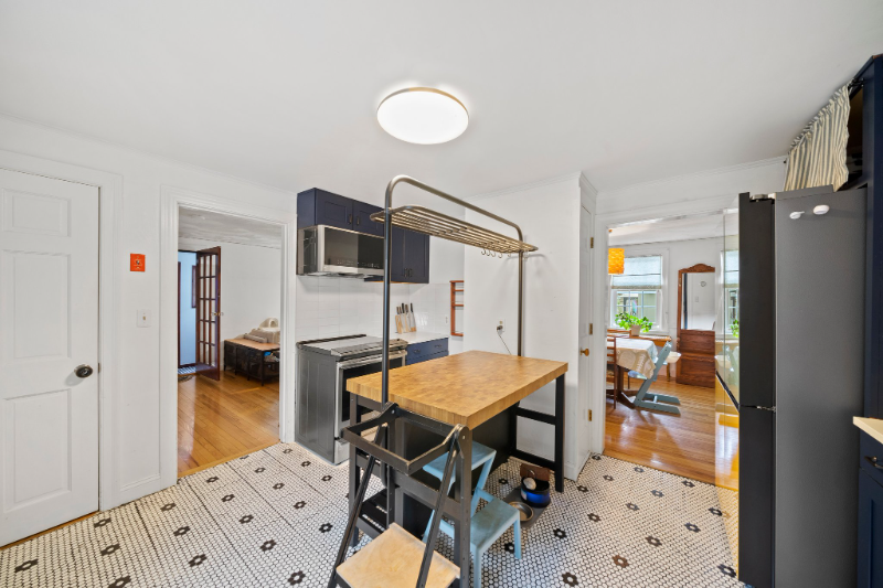 696 Fulton St - Photo 3 of 20