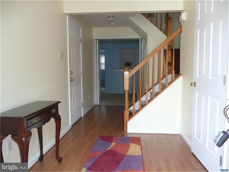 5 Barclay Dr - Photo 2 of 20